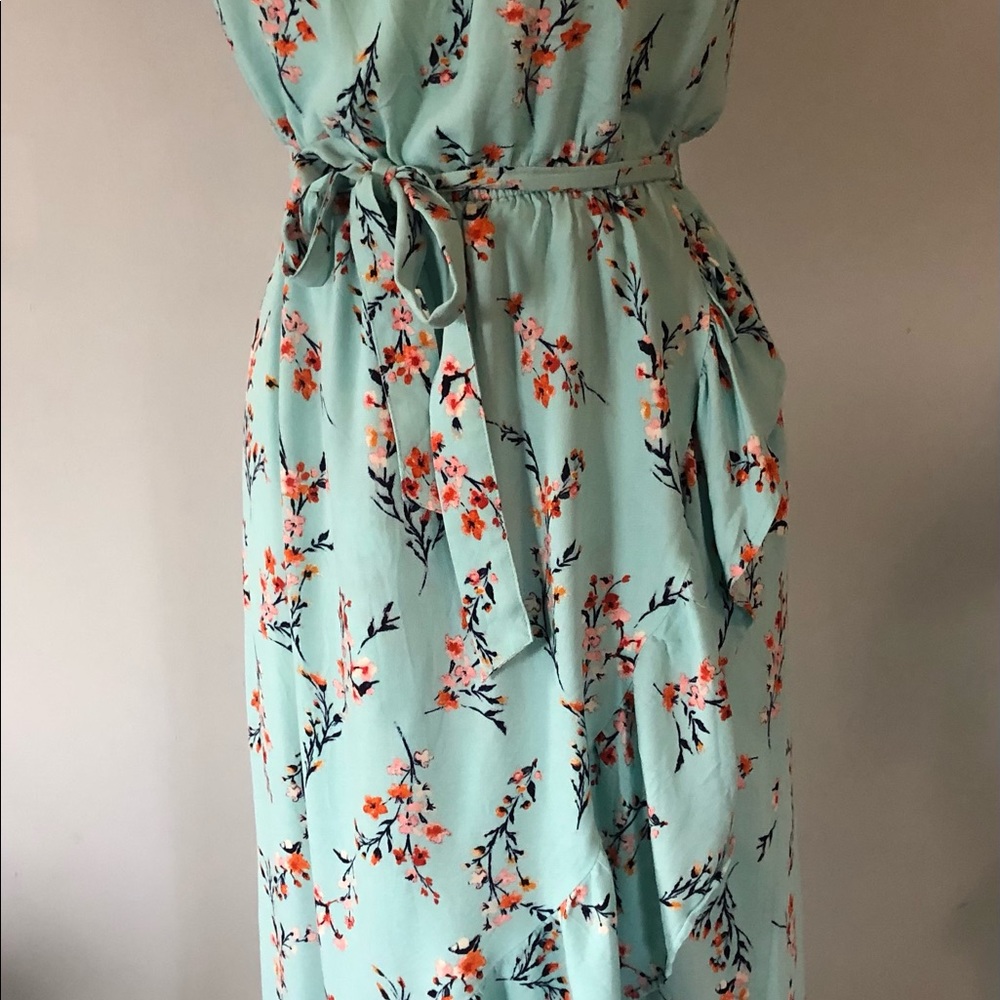 Women’s dress